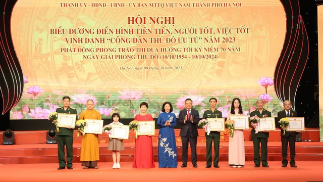 Hà Nội: Phát hiện, nhân rộng thêm những gương điển hình tiên tiến, người tốt việc tốt trong ngành Văn hóa, Thể thao - Ảnh 1.