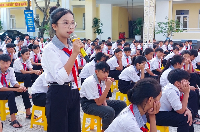 Học sinh cần những diễn đàn về &quot;Phòng, chống bạo lực gia đình, xâm hại trẻ em&quot; - Ảnh 2.