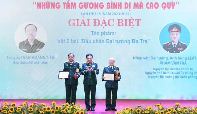 Cuộc thi &quot;Những tấm gương bình dị mà cao quý&quot; lần thứ 15 trao giải cho 35 tác phẩm xuất sắc  - Ảnh 1.