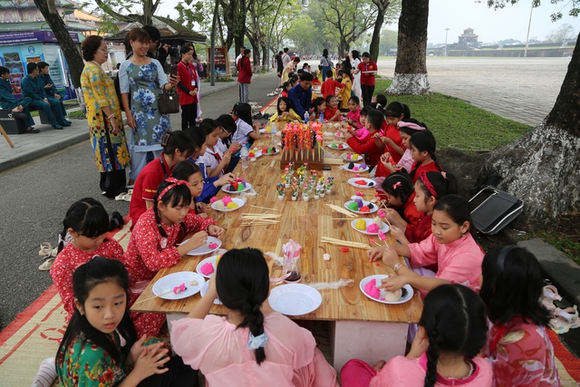 Khai mạc Festival Tết Huế với nhiều hoạt động đặc sắc - Ảnh 4.