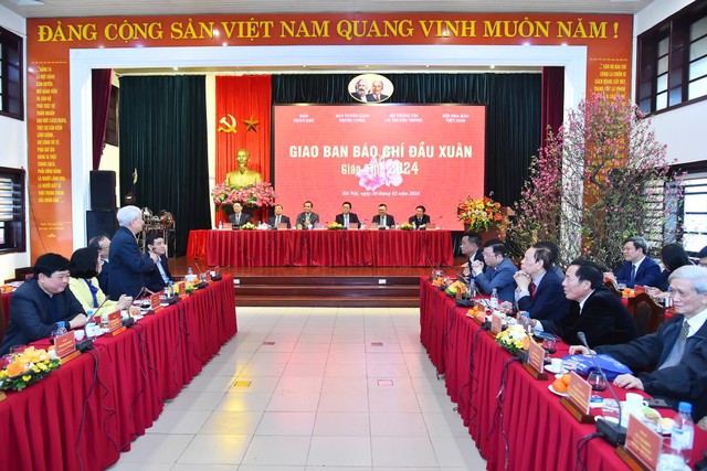 Chủ tịch Hội Nhà báo Việt Nam kêu gọi các cơ quan báo chí có biện pháp siết chặt đạo đức nghề nghiệp của các nhà báo - Ảnh 1.