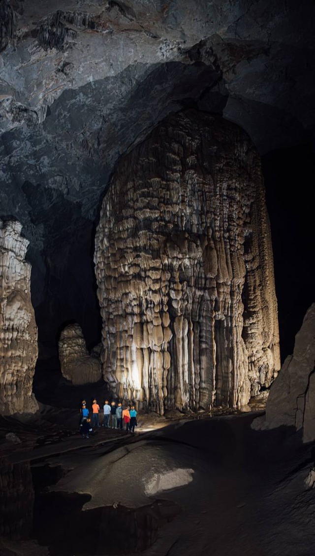 Martin Garrix khám phá hang động lớn nhất Việt Nam: Cảnh quan khiến CĐM quốc tế trầm trồ, Fan Việt mong ngóng MV tỷ view   - Ảnh 6.