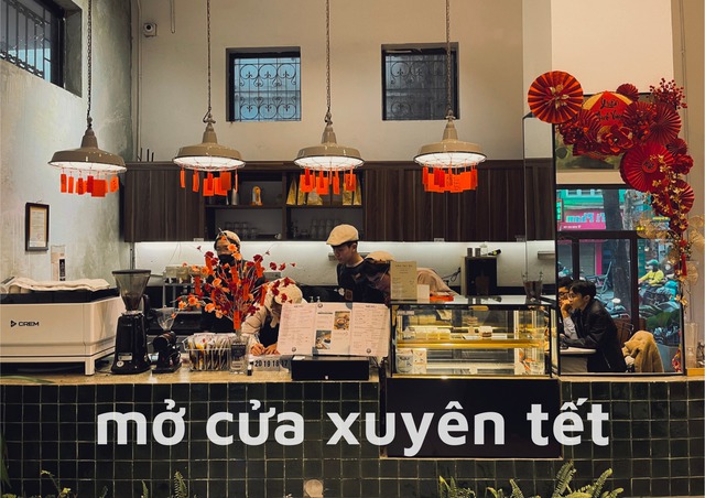 Hà Nội: Một loạt quán cà phê thông báo mở xuyên Tết, dân tình tha hồ hẹn hò đầu năm - Ảnh 2.