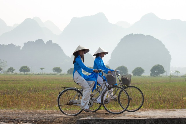 Du khách quốc tế ấn tượng &quot;Việt Nam xinh đẹp&quot; trong trải  nghiệm 1 tuần - Ảnh 1.