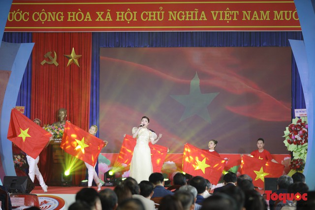 Thứ trưởng Hoàng Đạo Cương dự lễ kỷ niệm 30 năm thành lập Trung tâm huấn luyện thể thao quốc gia Đà Nẵng - Ảnh 6.
