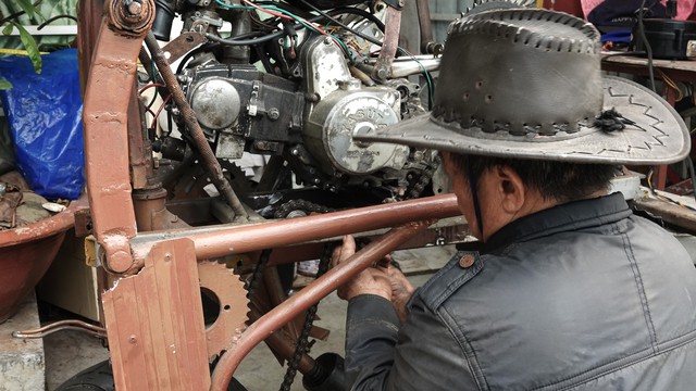 Gặp ông chú thợ máy ở TP.HCM chế tạo ngựa sắt giúp “rút ngắn” thời gian đi Đồng Nai mất… 1 tháng! - Ảnh 4.