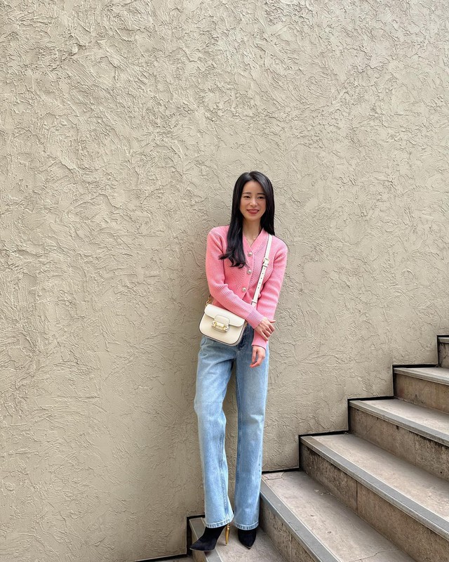Lim Ji Yeon gợi ý 10 cách mặc quần jeans nổi bật, tôn dáng cho phụ nữ U40 - Ảnh 5.