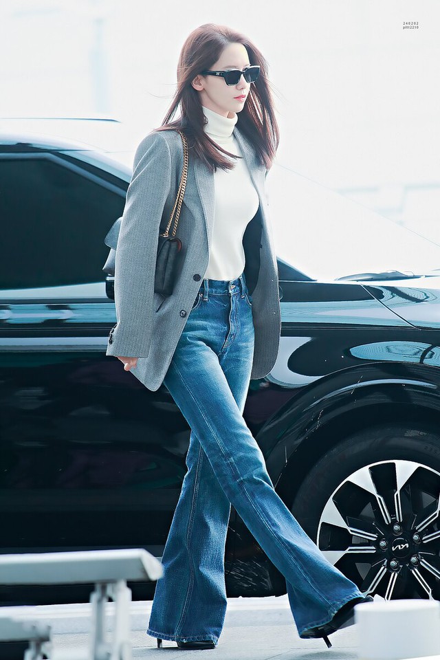 Thời trang sân bay đơn giản mà sành điệu xuất sắc của Yoona ở tuổi 34 - Ảnh 1.