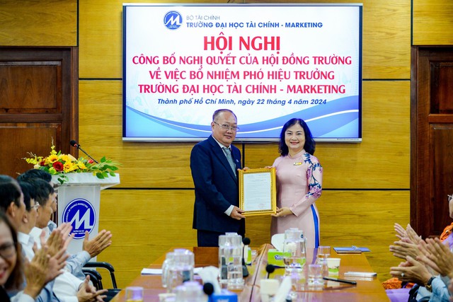 TS. Phạm Quốc Việt được bổ nhiệm Phó Hiệu trưởng trường ĐH Tài chính – Marketing - Ảnh 1.