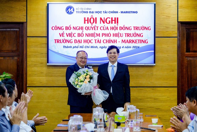 TS. Phạm Quốc Việt được bổ nhiệm Phó Hiệu trưởng trường ĐH Tài chính – Marketing - Ảnh 2.