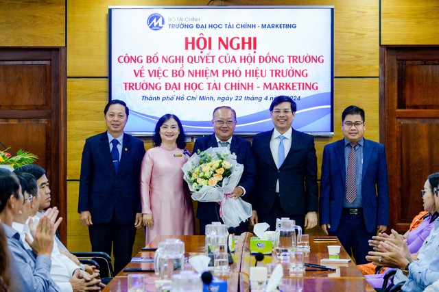 TS. Phạm Quốc Việt được bổ nhiệm Phó Hiệu trưởng trường ĐH Tài chính – Marketing - Ảnh 3.