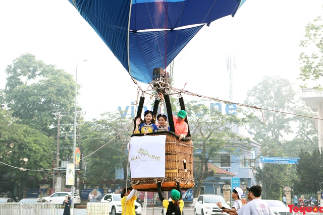 Khai mạc Lễ hội khinh khí cầu quốc tế tại Tuyên Quang - Ảnh 3.