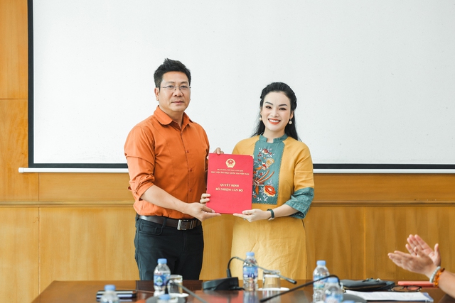 NSƯT Tân Nhàn đảm nhiệm vai trò Trưởng khoa Thanh nhạc Học viện Âm nhạc Quốc gia Việt Nam - Ảnh 1.