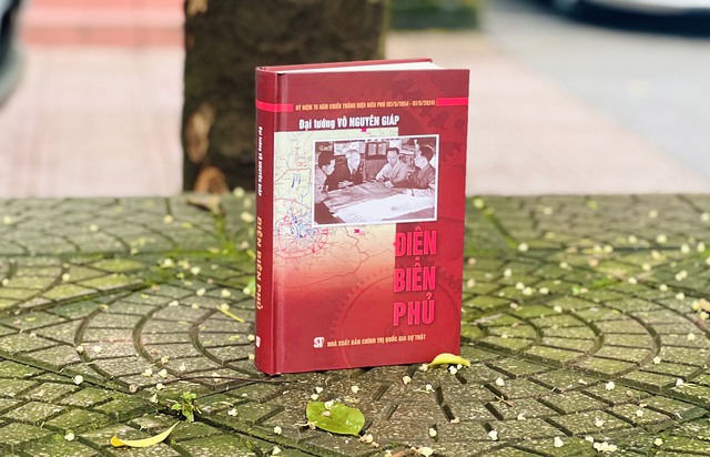 Nhiều tư liệu mới trong cuốn sách Điện Biên Phủ tái bản lần thứ 9 của Đại tướng Võ Nguyên Giáp - Ảnh 1.