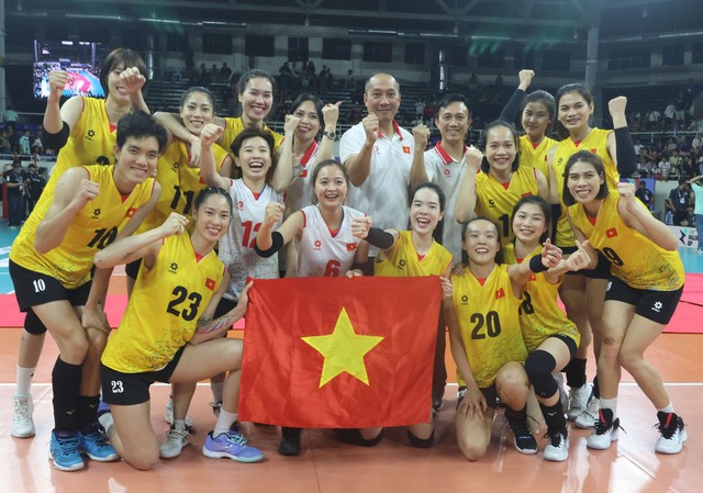 Sau chức vô địch châu Á, đội tuyển Bóng chuyền nữ Việt Nam tích cực chuẩn bị cho đấu trường tiếp theo - Ảnh 1.