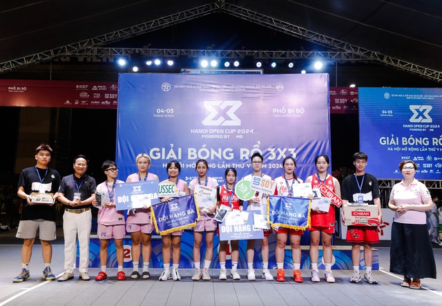 Khép lại Giải bóng rổ 3x3 Hà Nội mở rộng 2024: Bùng nổ tinh thần thể thao, khẳng định tài năng trẻ - Ảnh 3.