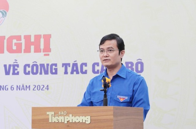 Nhà báo Phùng Công Sưởng giữ chức Tổng Biên tập Báo Tiền Phong - Ảnh 3.