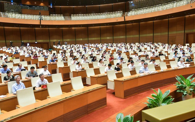 Quốc hội thông qua Nghị quyết về phê chuẩn quyết toán ngân sách nhà nước năm 2022 - Ảnh 3.