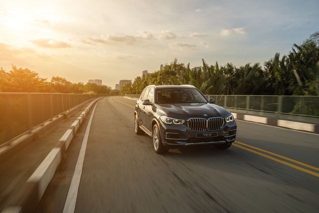 Ưu đãi tương đương 50% phí trước bạ khi mua xe BMW  - Ảnh 1.