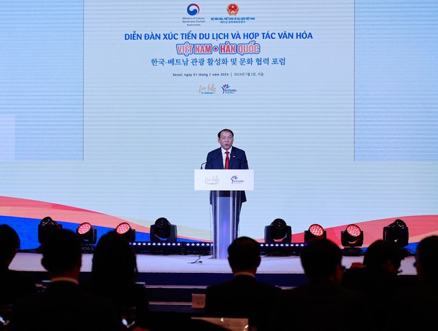 Bộ trưởng Nguyễn Văn Hùng: Cộng đồng cùng chung tay tạo ra các sản phẩm công nghiệp văn hóa mà Việt Nam có lợi thế - Ảnh 1.