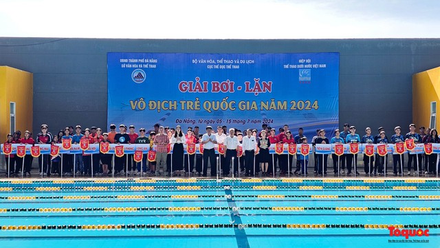 Khai mạc giải bơi và lặn vô địch trẻ quốc gia năm 2024  - Ảnh 1.