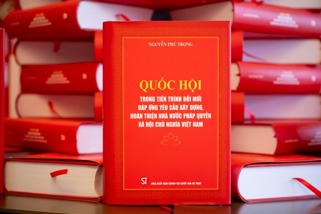 Ra mắt cuốn sách về Quốc hội của Tổng Bí thư Nguyễn Phú Trọng - Ảnh 2.