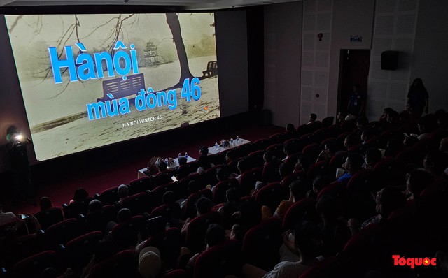 Khán giả hào hứng xem phim của đạo diễn NSND Đặng Nhật Minh - Ảnh 6.