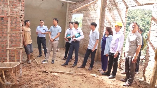 Hơn 200 ngày đêm &quot;thần tốc&quot; xóa 5.000 căn nhà tạm, nhà dột nát ở Điện Biên – Bài 2: Những ngồi nhà của sức mạnh đại đoàn kết toàn dân - Ảnh 3.