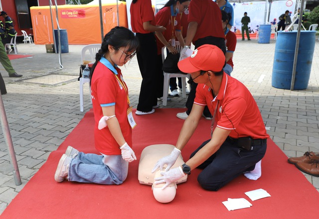 Hơn 500 gian hàng tham gia Triễn lãm quốc tế về kỹ thuật và phương tiện PCCC - CNCH năm 2024  - Ảnh 11.