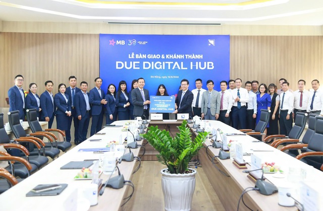 Khánh thành Digital Hub tại Trường ĐH Kinh tế - ĐH Đà Nẵng - Ảnh 2.