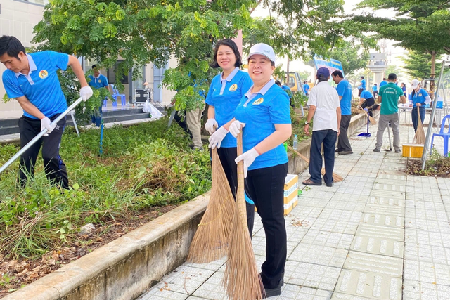 Bình Dương tổ chức Ra quân “Ngày thứ Bảy văn minh”  - Ảnh 3.