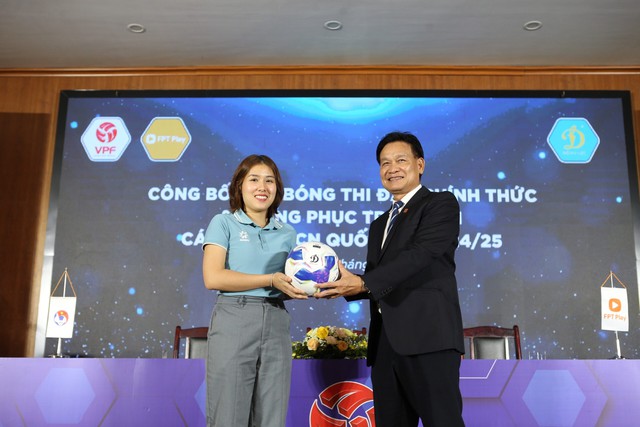 V.League 2024/25 khởi tranh: Đương kim vô địch Nam Định đấu Hà Tĩnh - Ảnh 1.