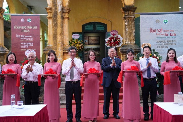 Trưng bày hơn 100 bức ảnh về các khu vườn nổi tiếng của Bắc Kinh tại Hà Nội - Ảnh 1.