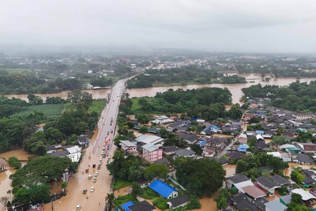 Thái Lan cảnh báo lũ quét nghiêm trọng tại 48 tỉnh, bao gồm cả thủ đô Bangkok - Ảnh 2.