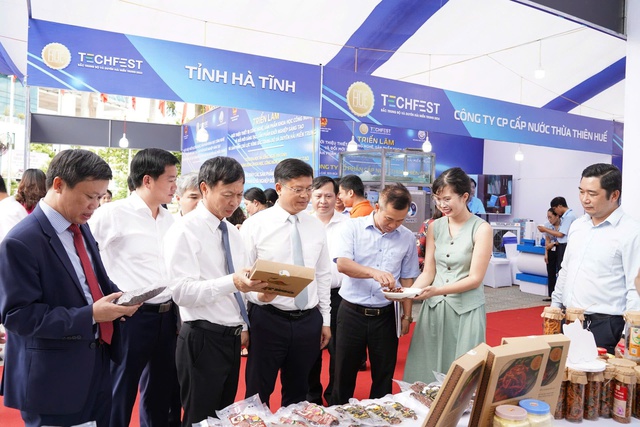 Khai mạc Ngày hội Khởi nghiệp sáng tạo - Techfest vùng Bắc Trung Bộ và duyên hải miền Trung năm 2024 - Ảnh 3.