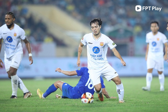 Những cuộc đối đầu đáng chú ý tại vòng 3 LPBank V.League 1-2024/25 - Ảnh 1.