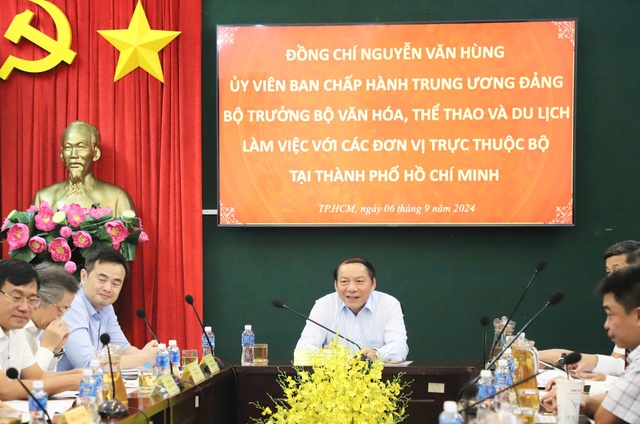 Bộ trưởng Nguyễn Văn Hùng chủ trì buổi làm việc với các đơn vị trực thuộc Bộ tại TP.HCM - Ảnh 4.