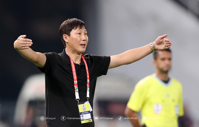 HLV Kim Sang-sik trở lại guồng quay với mục tiêu vòng loại Asian Cup 2027 và SEA Games 33 - Ảnh 1.