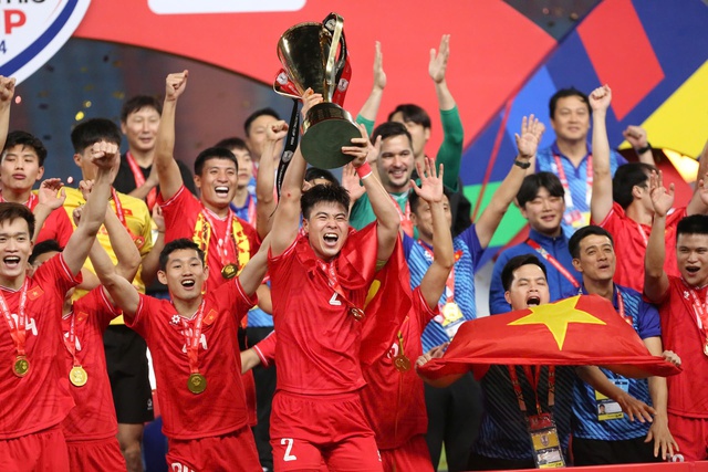 Vô địch AFF Cup 2024, đội tuyển Việt Nam nhận tin vui lớn từ FIFA  - Ảnh 1.