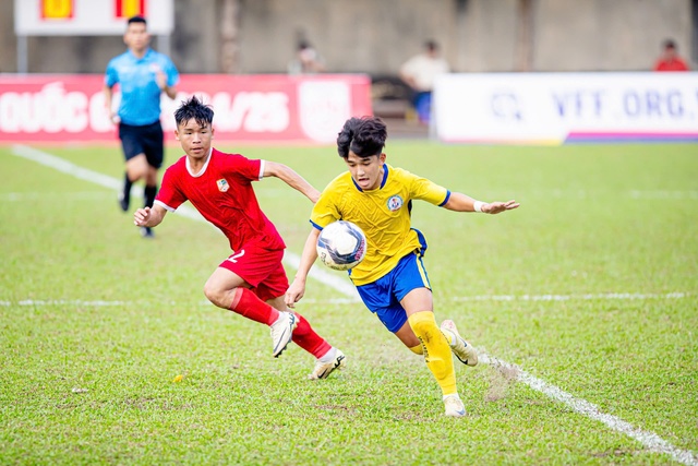 VCK U19 Quốc gia 2024/25: Khó lường cuộc đua vô địch - Ảnh 1.