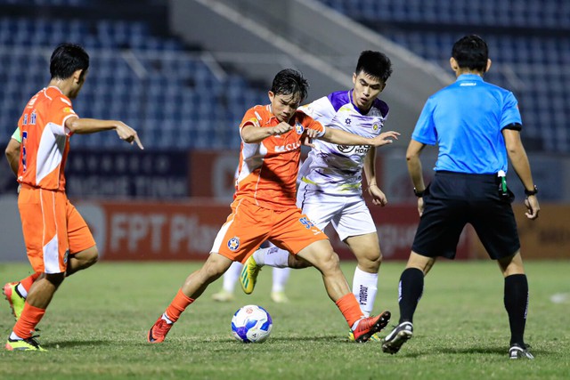 Vòng 15 V-League 2024/25: Cuộc cạnh tranh cho ngôi đầu bảng đấu - Ảnh 4.