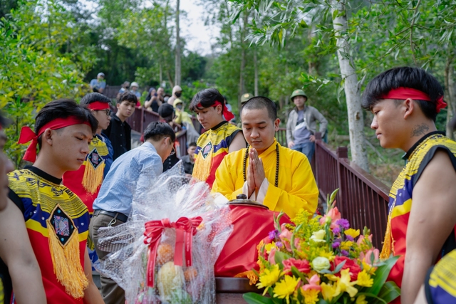 Quảng Bình: Khai hội chùa Thần Đinh xuân Ất Tỵ 2025 - Ảnh 3.