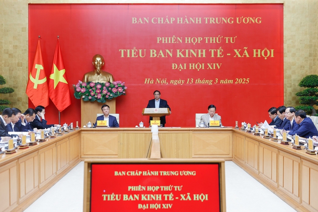 Phát triển công nghiệp văn hóa, giải trí; dân tộc hóa tinh hoa văn hóa thế giới và quốc tế hóa tinh hoa, bản sắc văn hóa dân tộc - Ảnh 1.