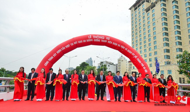 Hà Nội: Thông xe cầu vượt hơn 300 tỷ An Dương-Thanh Niên  - Ảnh 3.