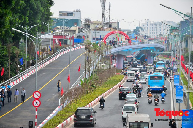 Hà Nội: Thông xe cầu vượt hơn 300 tỷ An Dương-Thanh Niên  - Ảnh 7.