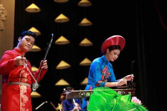 Đàn bầu - biểu tượng văn hóa đặc trưng của dân tộc Việt