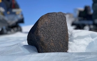 Tìm thấy thiên thạch khác thường ở Nam Cực