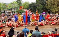 Độc đáo nghi thức “kéo co ngồi” tại Lễ hội đền Trấn Vũ 2024