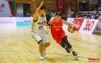 SEA Games31: Chật kín khán giả cổ vũ cho đội tuyển nữ bóng rổ Việt Nam lội ngược dòng trước Malaysia