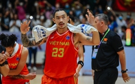 Hot boy bóng rổ Tâm Đinh: Cao 1m92, trên sân thi đấu quyết liệt - ngoài đời hạ gục fan vì lãng tử